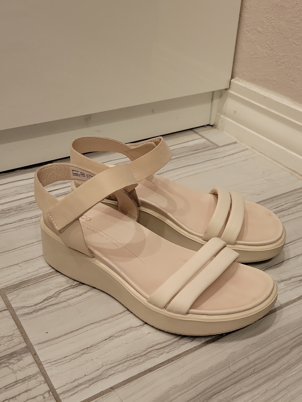 Ecco Women's Cream Platform Sandals - Neutral Strappy Wedge